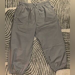 Men’s baggy snow pants